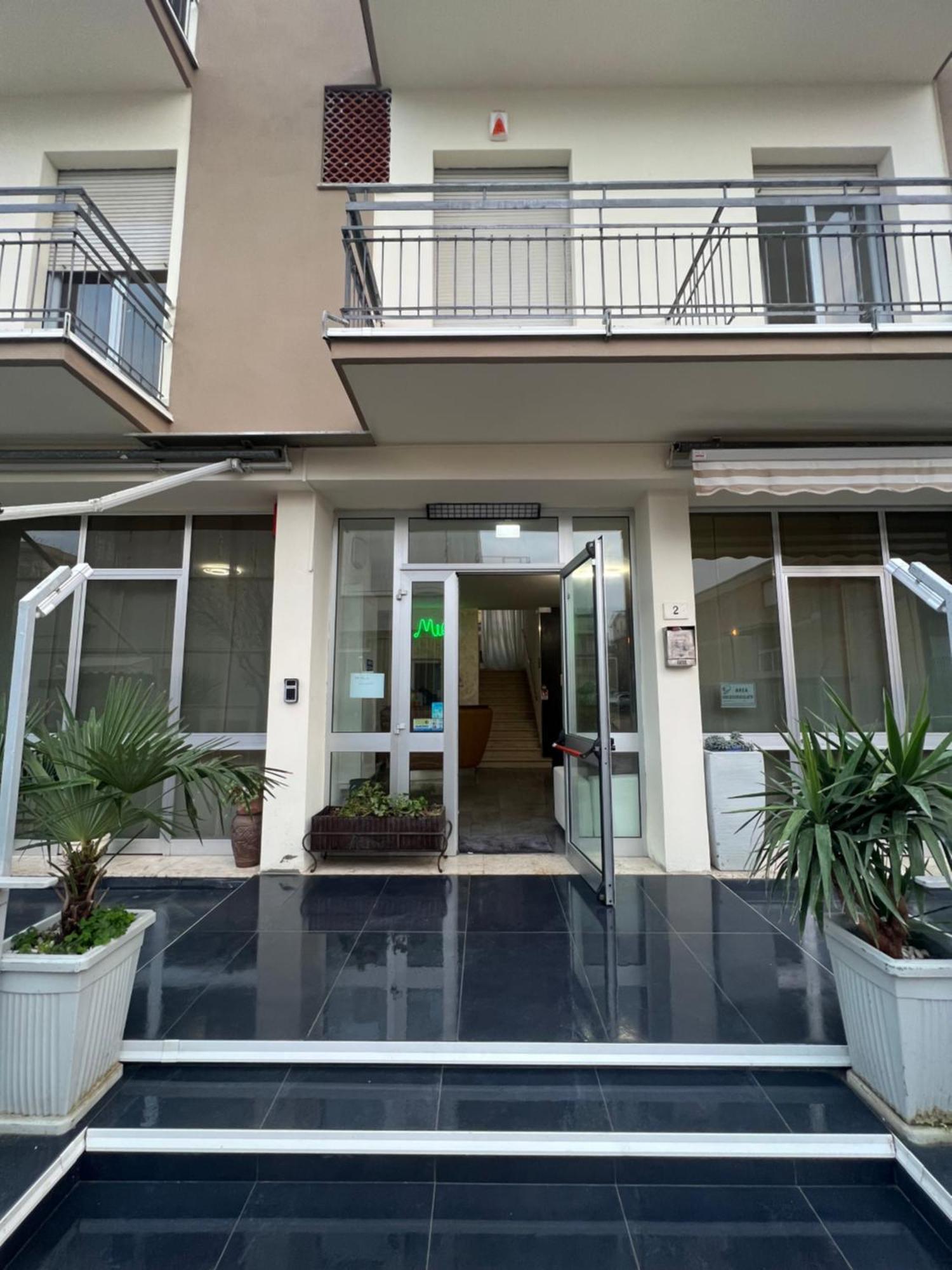 Hotel Miro רימיני מראה חיצוני תמונה